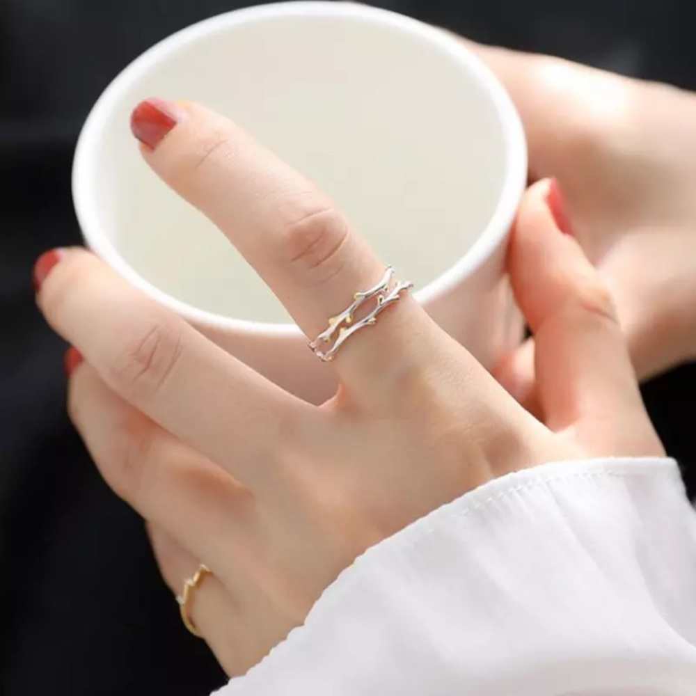 “Just Di-vine” Minimalist Plant Twig Silver Ring - Picture 3 of 10